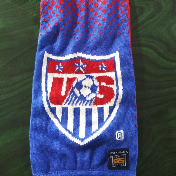 United States Soccer Team Official Scarf - Picture 4 of 5